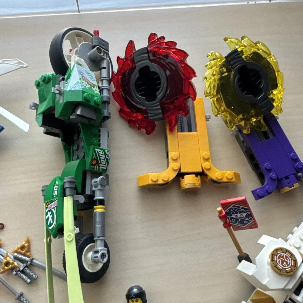 LEGO NINJAGO Lot Bundle – Vehicles, Spinners, Minifigures & Weapons – Mixed Lot